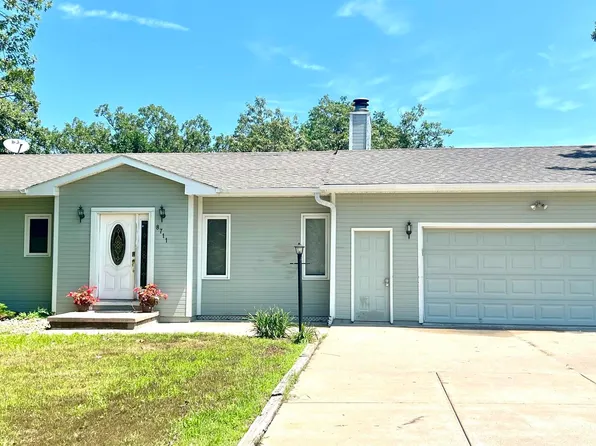 8711 Emerson Rd, Plattsmouth, NE 68048