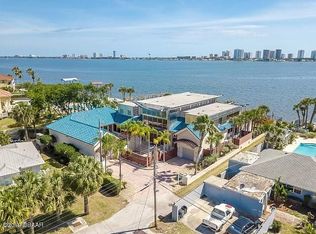 11 Sandusky Cir, South Daytona, FL 32119