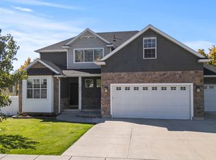 821 S 525 E, River Heights, UT 84321
