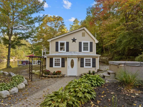 32 Riverhill Avenue, Concord, NH 03303