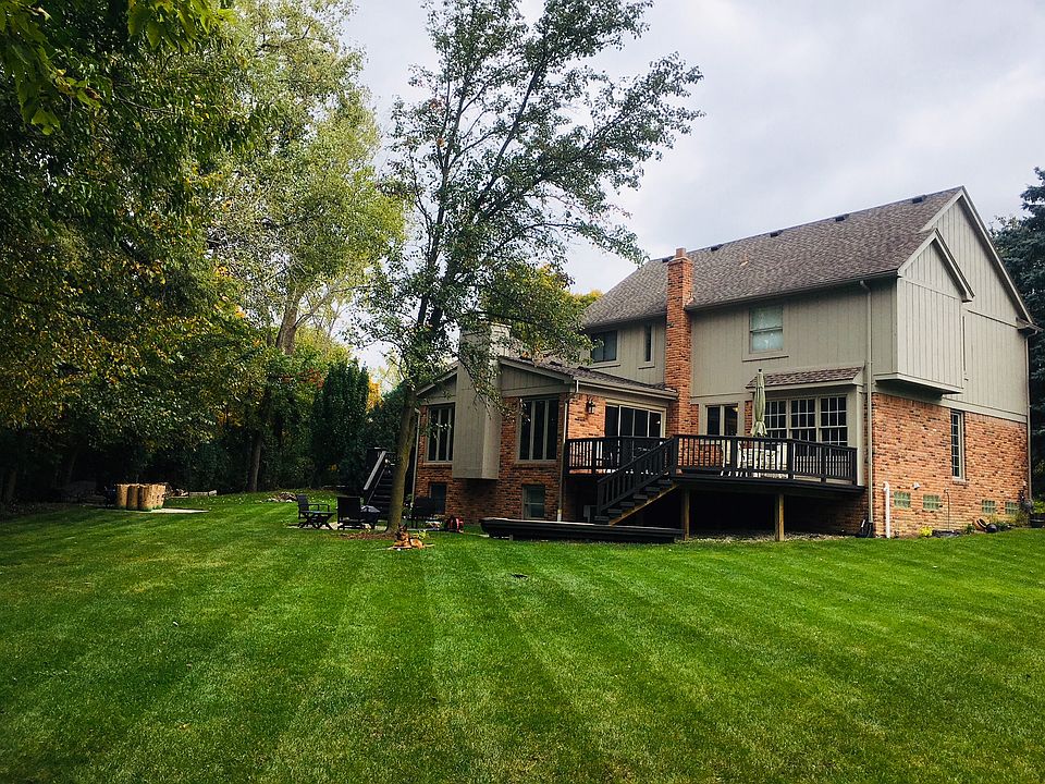 1st image of 6024 Lakemoor Ct