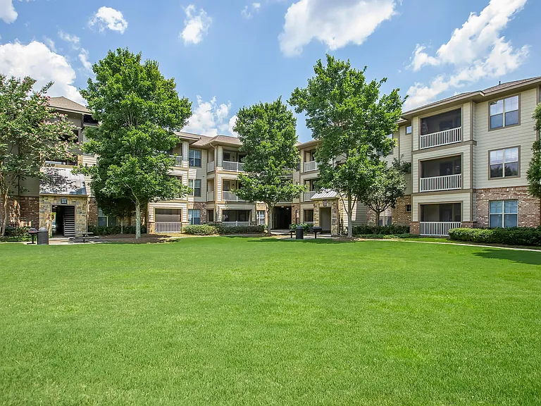 Park Ridge Apartment Homes — Photo 34