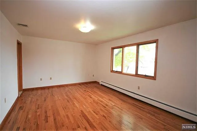 31 Marion Ave #2 — Photo 11