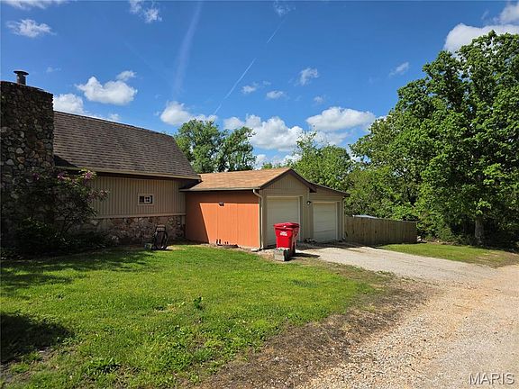 3rd image of 22725 Harlan Ln