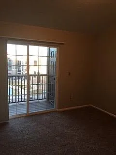 2 bed, 1156 sqft, $1,925 — Photo 4
