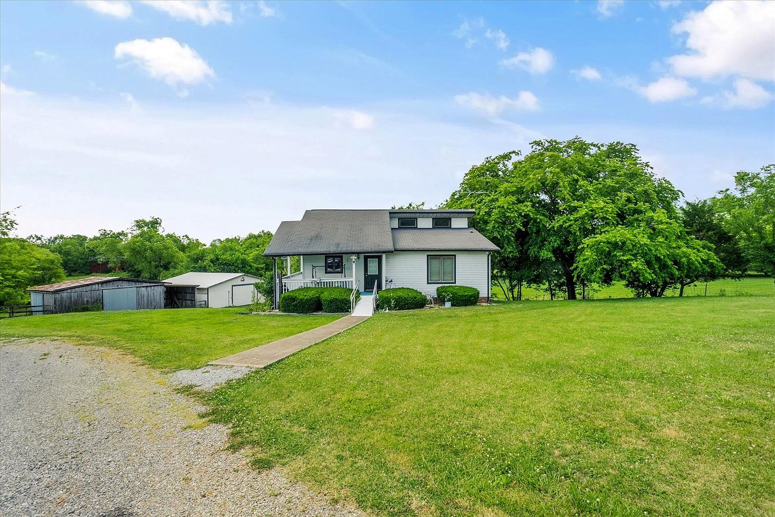 660 Gibbs Ln, Gallatin, TN 37066 Zillow