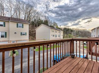 818 Mount Pleasant Rd, Greensburg, PA 15601