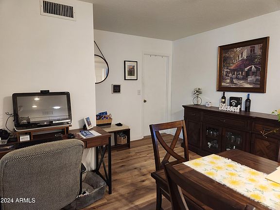 5th image of 1152 S 79TH Street