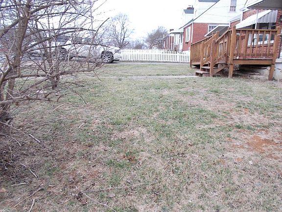 4th image of 220 Fleming Ave NE
