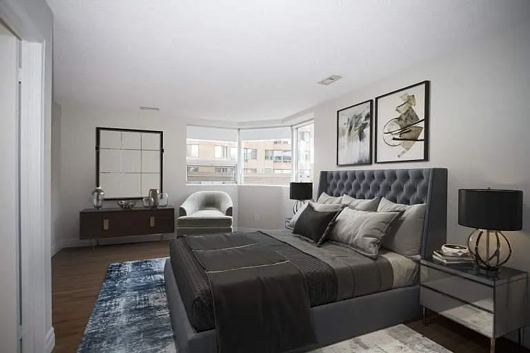 675 Richmond St — Photo 11