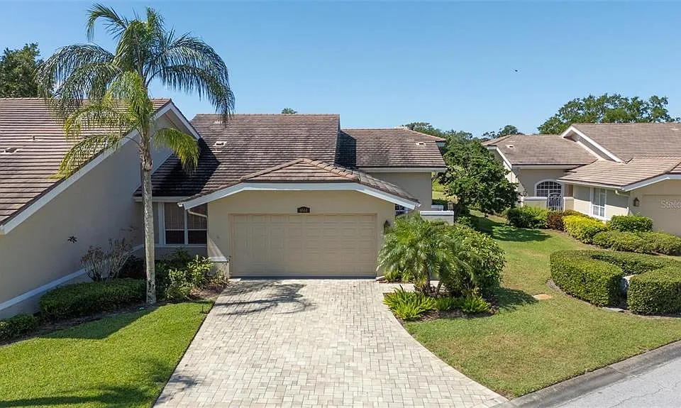 4044 Penshurst Park