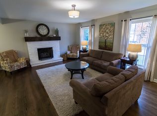 6001 Mahood Dr, Huntington, WV 25705