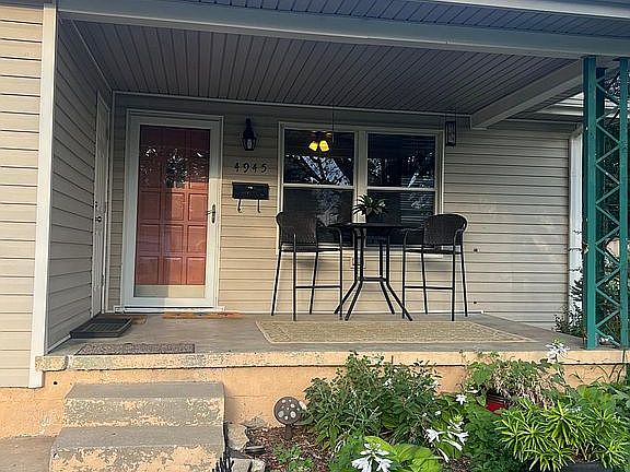 Front entry to House