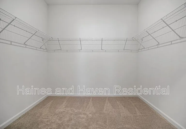 3008 Daffodil Dr — Photo 18