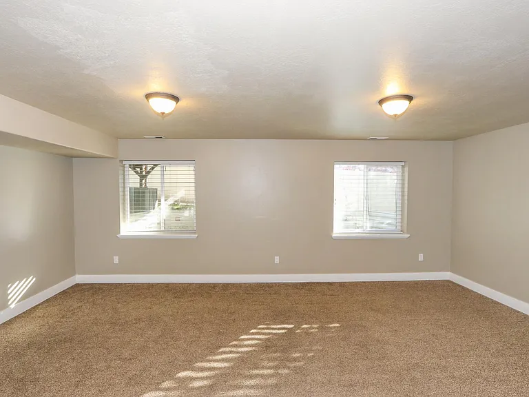 2088 S Orchard Dr — Photo 21