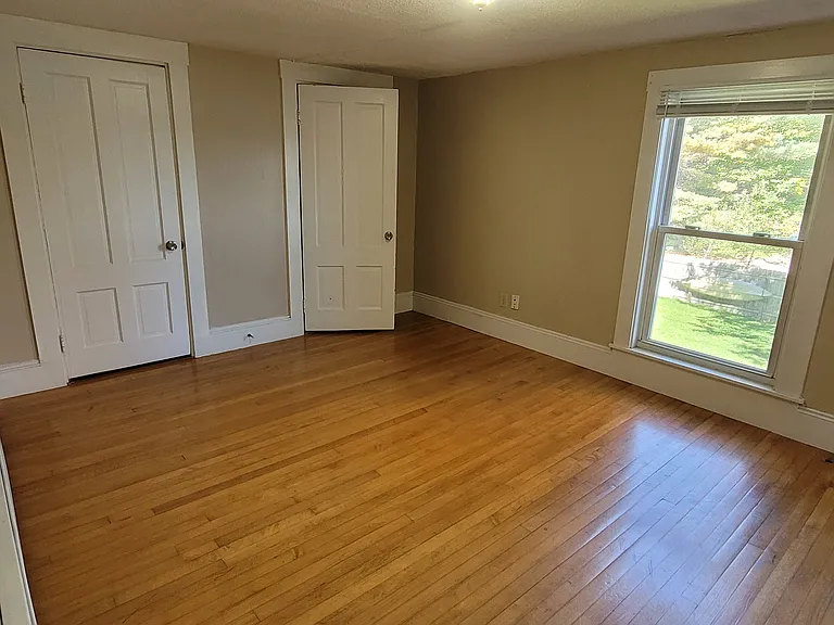 1614 N Main St #4 — Photo 8