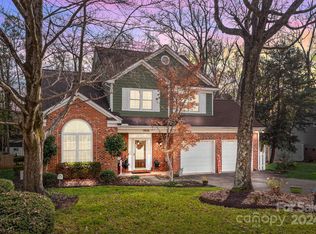 3528 Briarthorne Dr, Charlotte, NC 28269