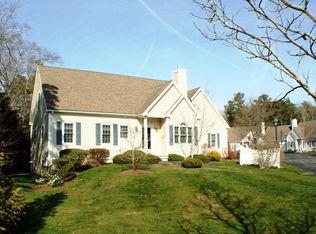 2 Fellowship Cir, Plymouth, MA 02360