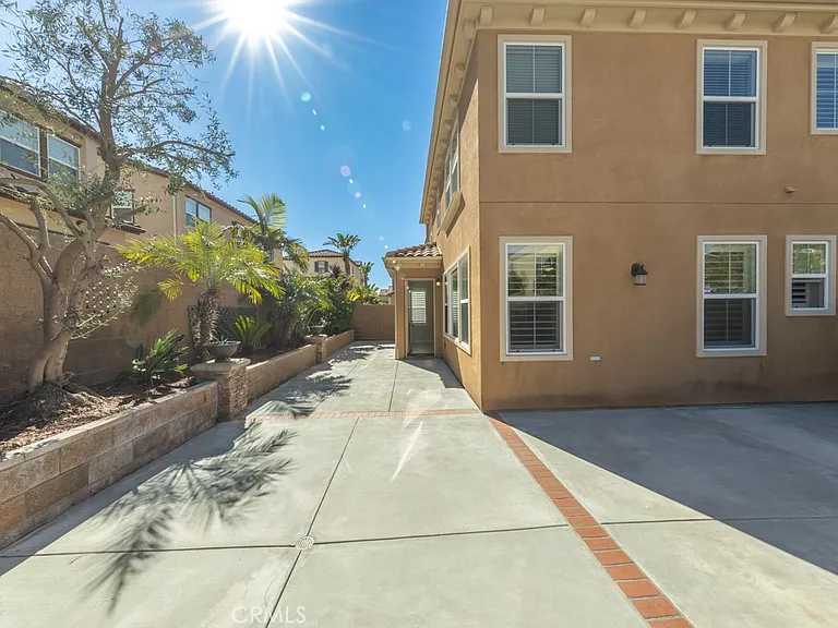 19928 Esmeralda Ct — Photo 29