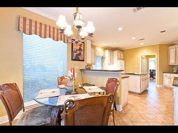 Dining room area.