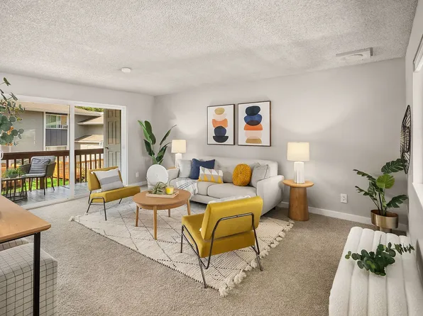 17212 NE 45th St, Redmond, WA 98052