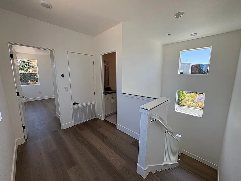 1689 Tecado Dr — Photo 5