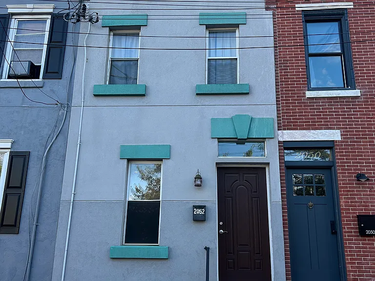 2052 E Boston St — Photo 1