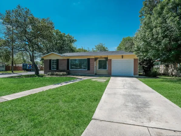 302 WAYSIDE DR, San Antonio, TX 78213