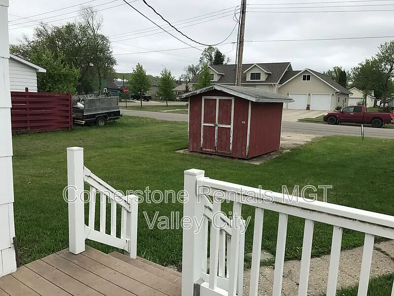 842 4th St SW — Photo 11