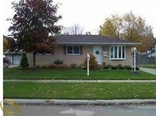 1515 Selma St, Westland, MI