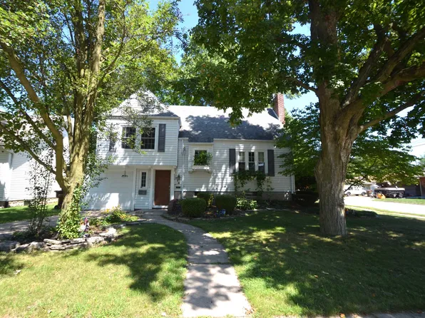 716 E 5th St, Auburn, IN 46706