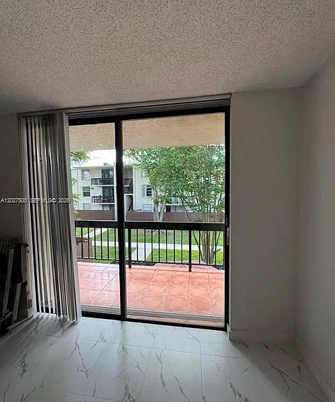 8309 SW 142nd Ave #G203 — Photo 3