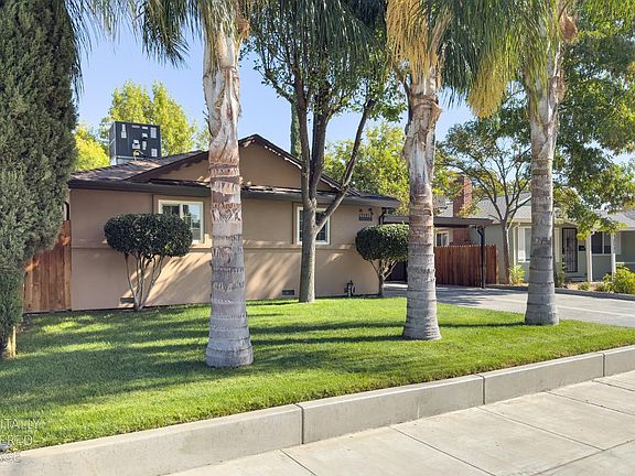 3rd image of 2121 Arliss Way