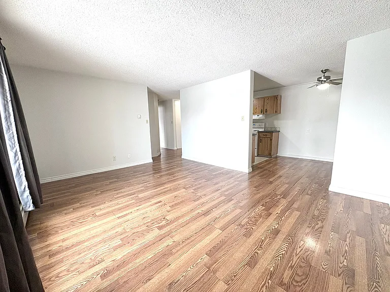 2303 38th St NW — Photo 14