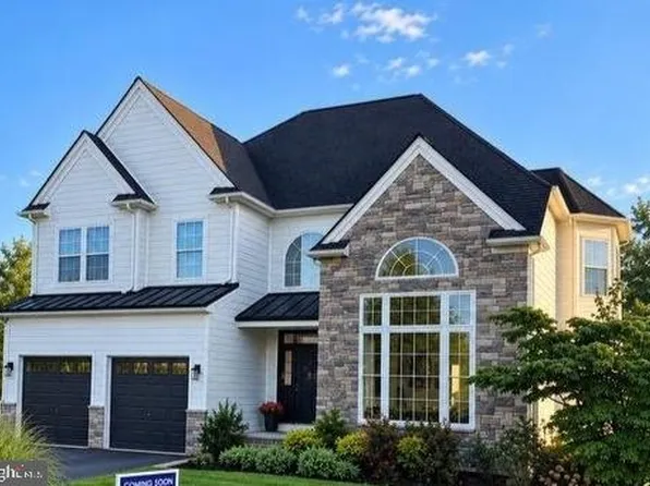 532 Mystic Ln, West Grove, PA 19390