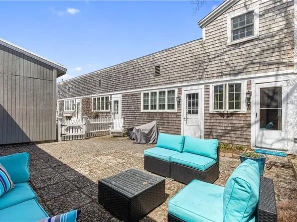 3 Bradford St APT 4, Provincetown, MA 02657