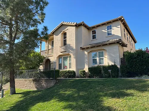 205 Barnhill Dr Photo 1