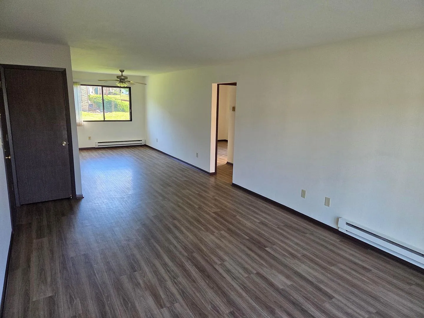 1365 Meadowcreek Dr. — Photo 4