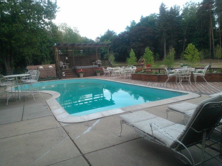 1st image of 28025 Danvers Dr