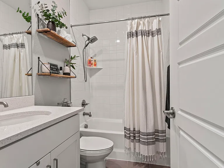 6768 Quivas Way — Photo 10