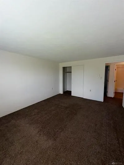 2 bed, 1.5 bath, $875 — Photo 2