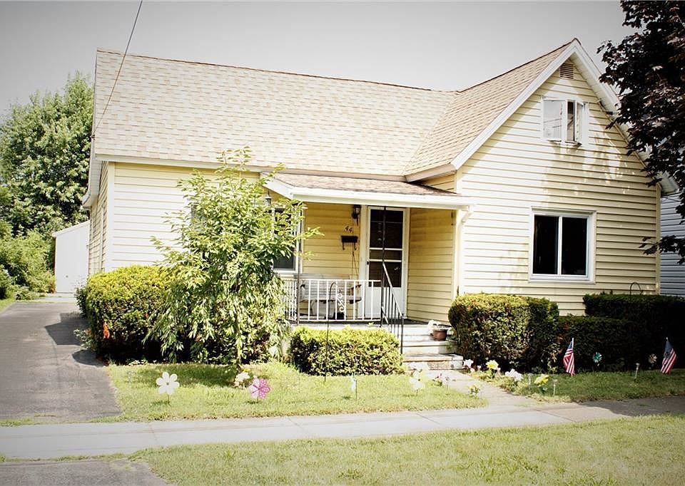 1st image of 44 E Pine St