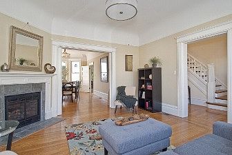 :: 3825 22nd Street