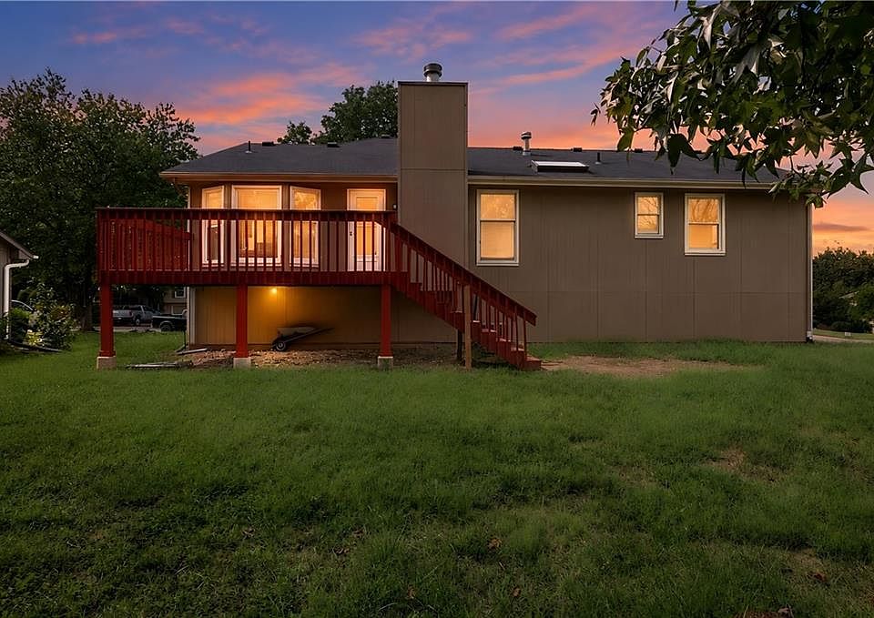 1st image of 2129 Sunset Cir