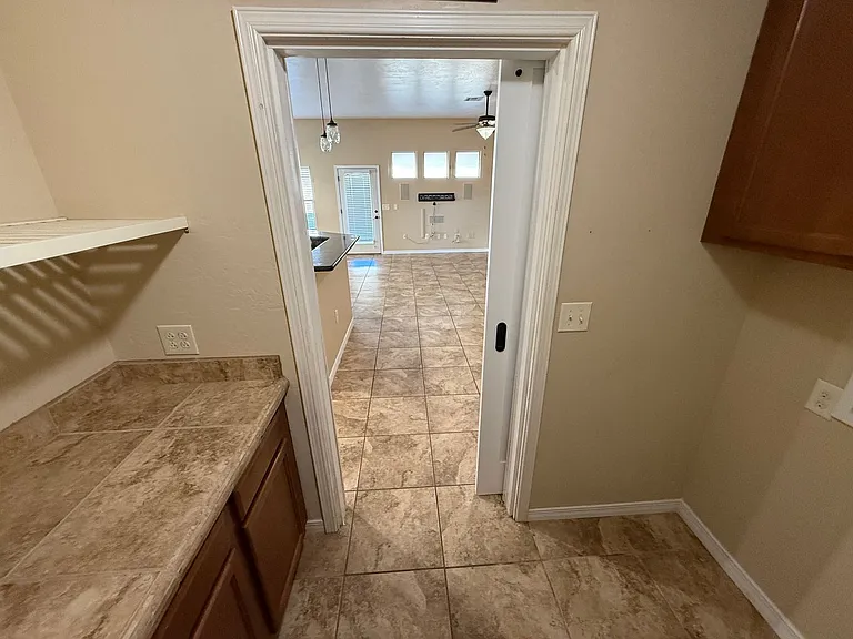 2043 Villa Napoli Loop E — Photo 21