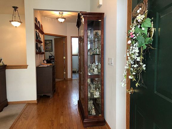 4th image of 2073 Carillon Dr