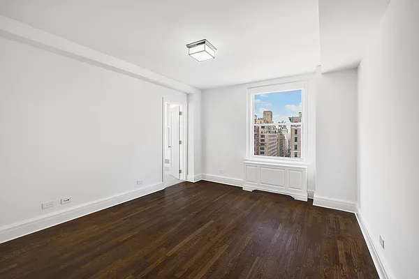 Bedroom, photo 2