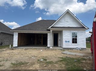 37422 Cattle, Prairieville, LA 70769