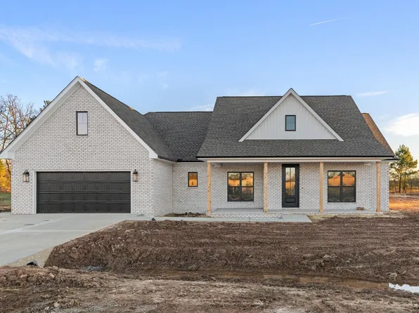 300 Spry Way, Killen, AL 35645