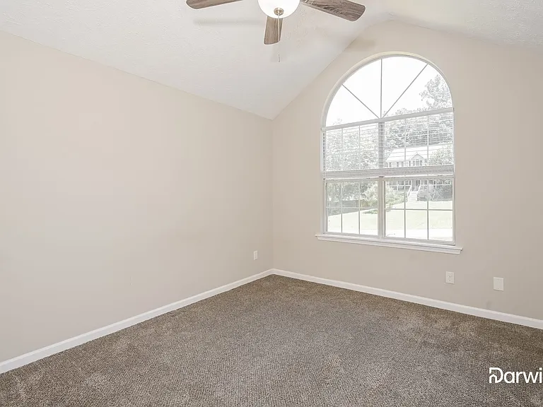 2896 Valley Ct — Photo 11